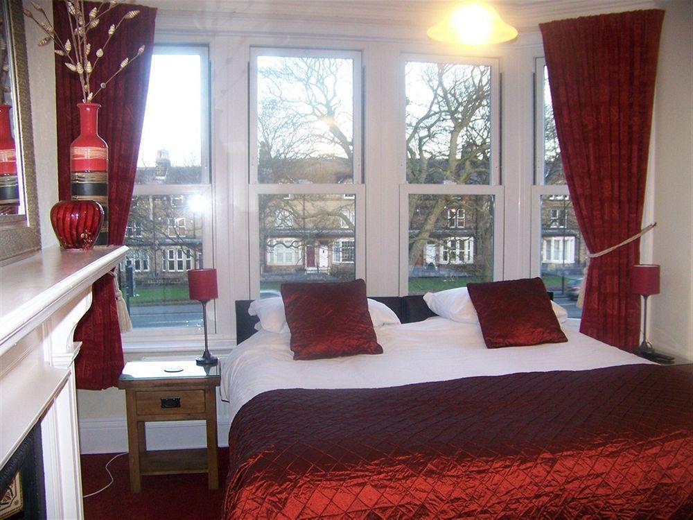 Shannon Court Harrogate Bagian luar foto